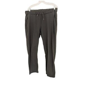 Lululemon On the Fly Size Size 12 Dark Olive